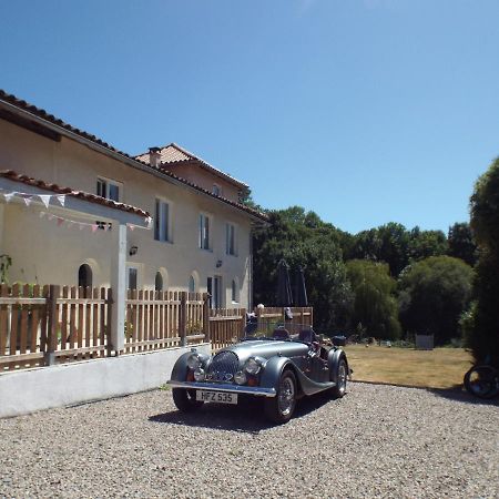 Bed and Breakfast Chez Broche Mazerolles  Exterior foto