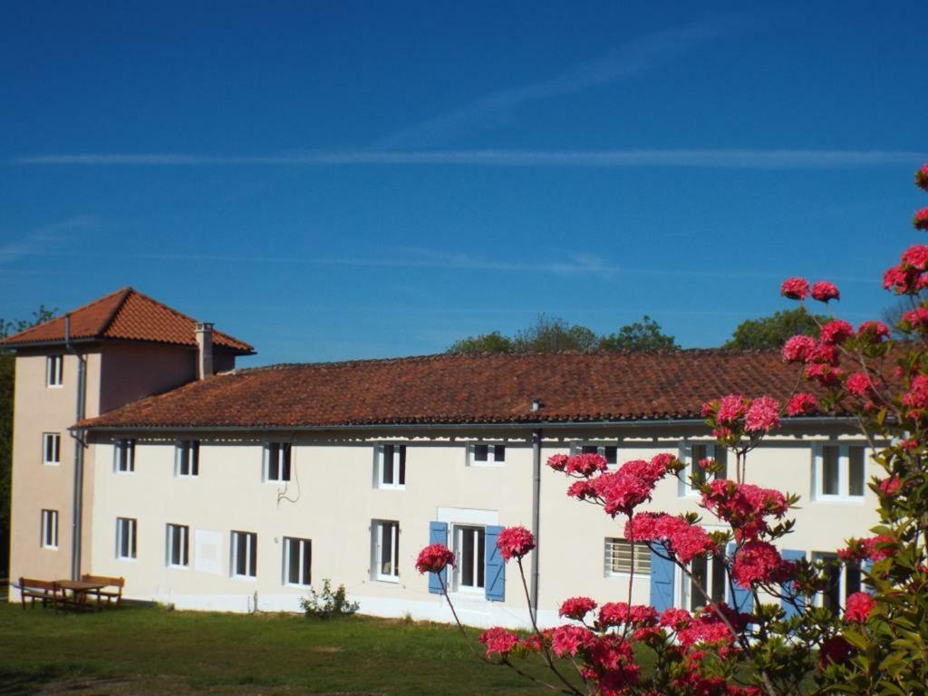 Bed and Breakfast Chez Broche Mazerolles  Exterior foto
